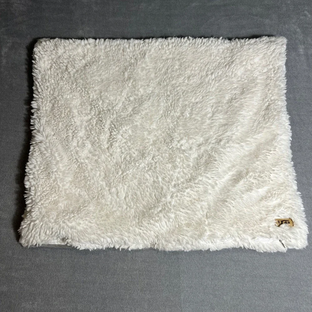 UGG White Faux Fur Decorative Pillow Cover Grey Velvet Reverse Logo Patch Zipper